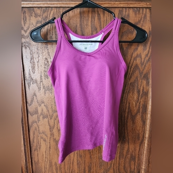 Brooks xsmall workout pink work out shirt. - Picture 1 of 3